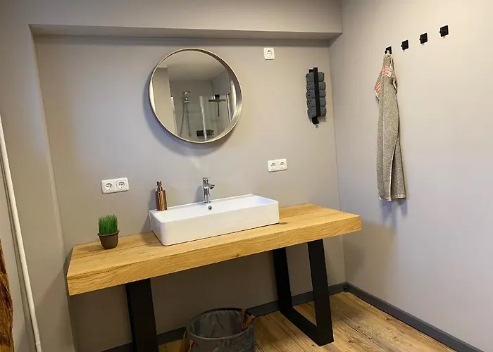 Sandfeld, Am Sandfeld 1 * Teterow